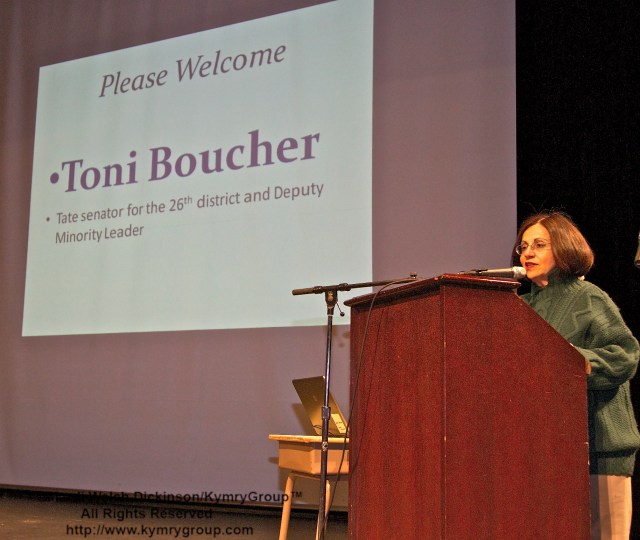 Toni Boucher, State Senator for the 26th district and Deputy Minority leader. Speaker, CTNOFA Winter Confdrence 2013, Wilton High School, Wilton, CT. ©Mardi Welch Dickinson/KymryGroup™ All Rights Reserved.